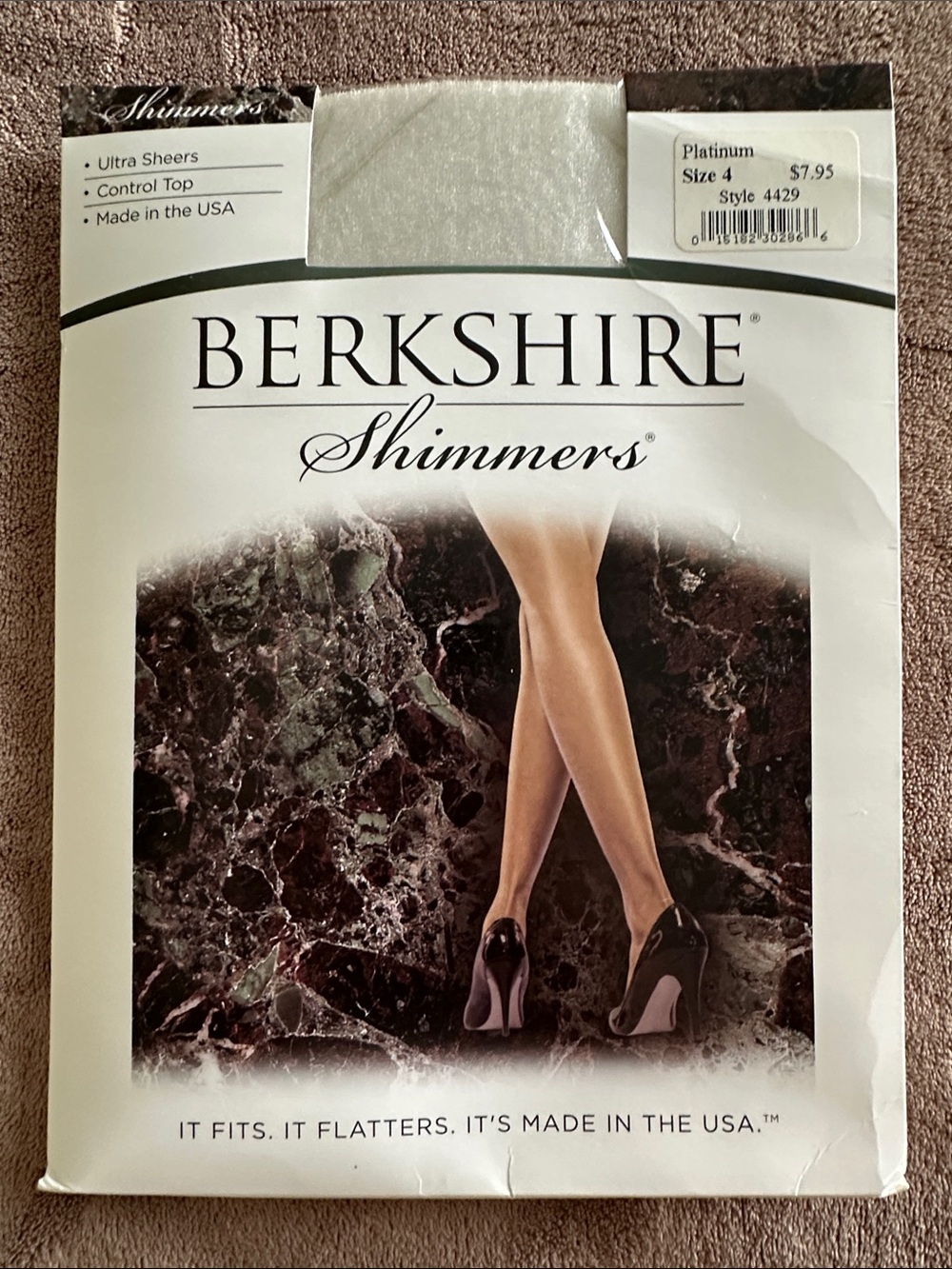 Berkshire Shimmers Platinum Size 4 Sandalfoot Ultra Sheer Hosiery NWT